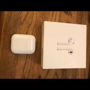 Apple AirPods